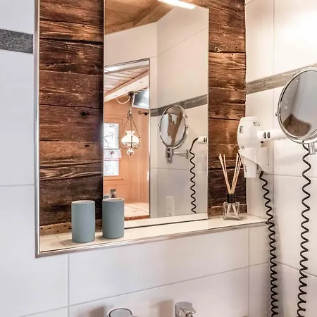 Eigerhome - The Mit Wellness - Griwa Rent Ag Apartman *